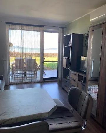 Balatonra Nezo, Gyerekbarat. アパート *