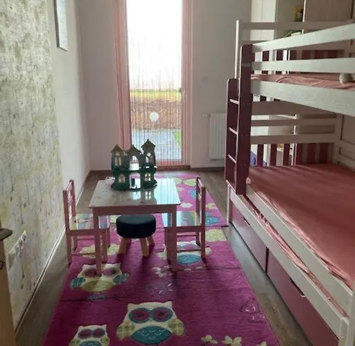 Balatonra Néző, Gyerekbarát. *